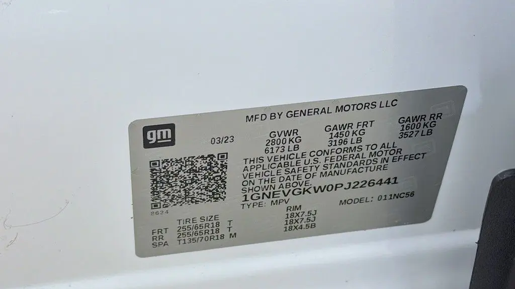 2023 Chevrolet Traverse LT Cloth