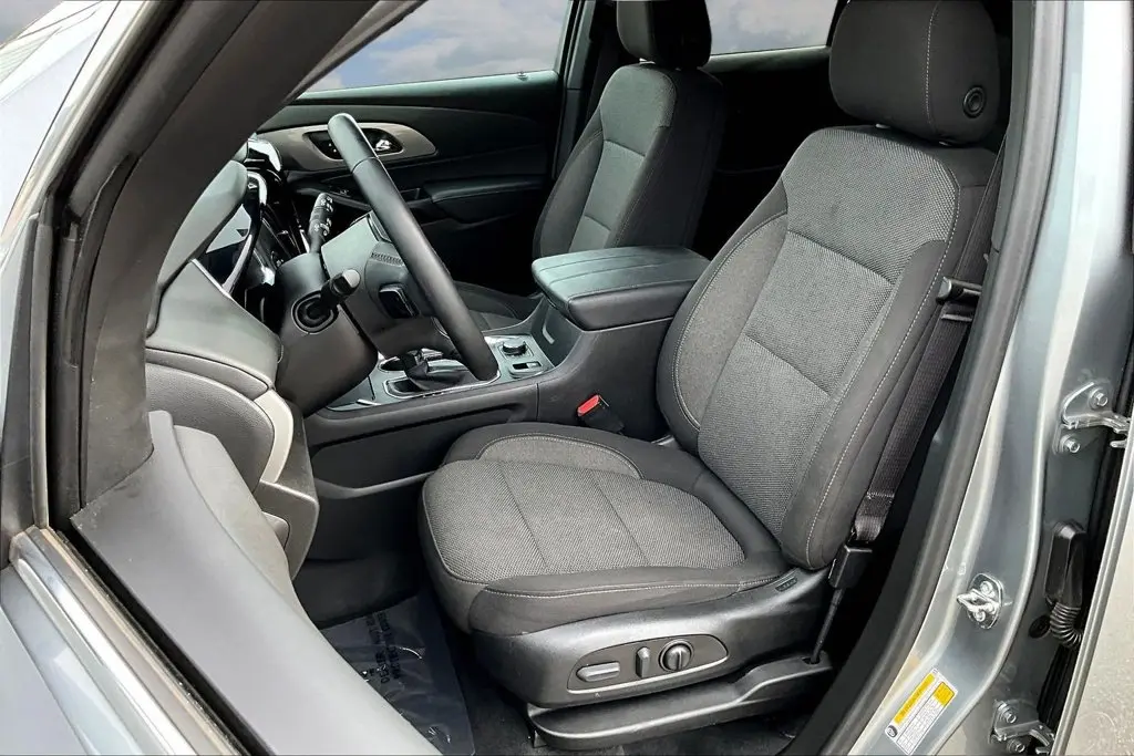 2023 Chevrolet Traverse - $28,295