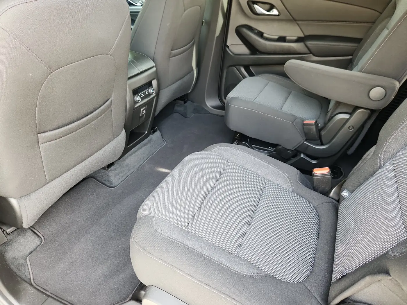 2023 Chevrolet Traverse - $27,502