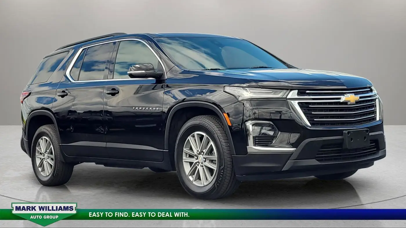 Preowned 2023 Chevrolet Traverse LT Cloth for Sale