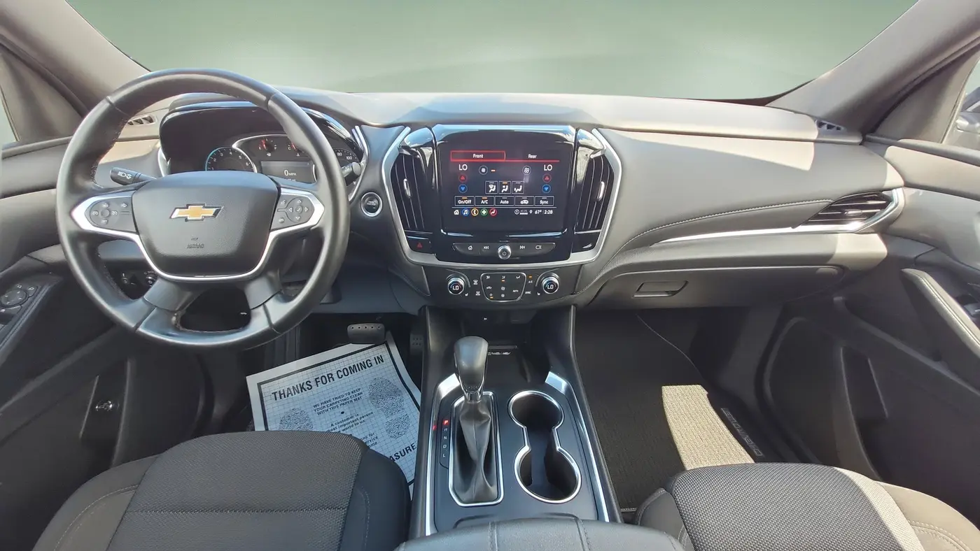 2023 Chevrolet Traverse LT Cloth