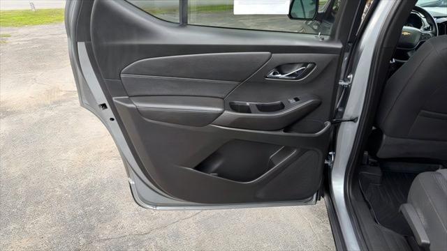 2023 Chevrolet Traverse - $23,195