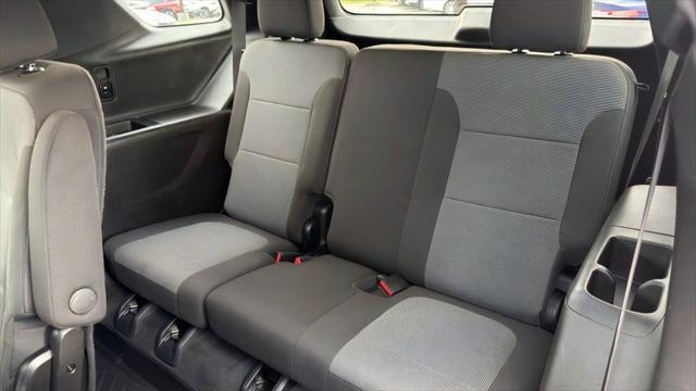 2023 Chevrolet Traverse - $23,195