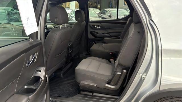 2023 Chevrolet Traverse - $23,195
