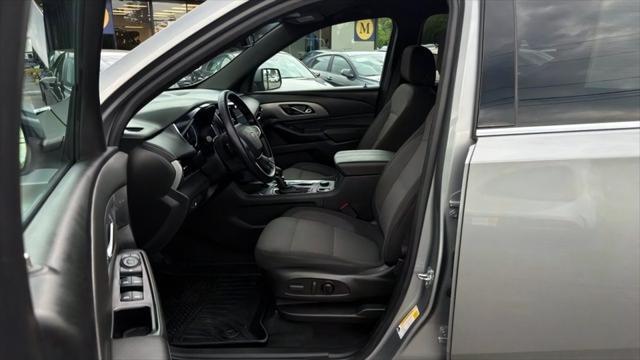 2023 Chevrolet Traverse - $23,195