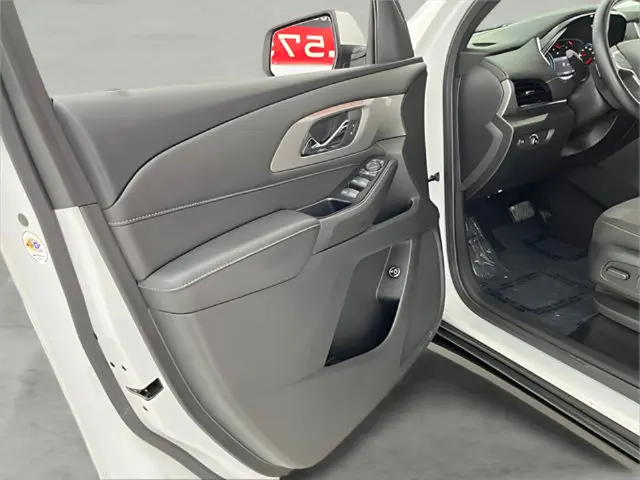 2023 Chevrolet Traverse - $28,996
