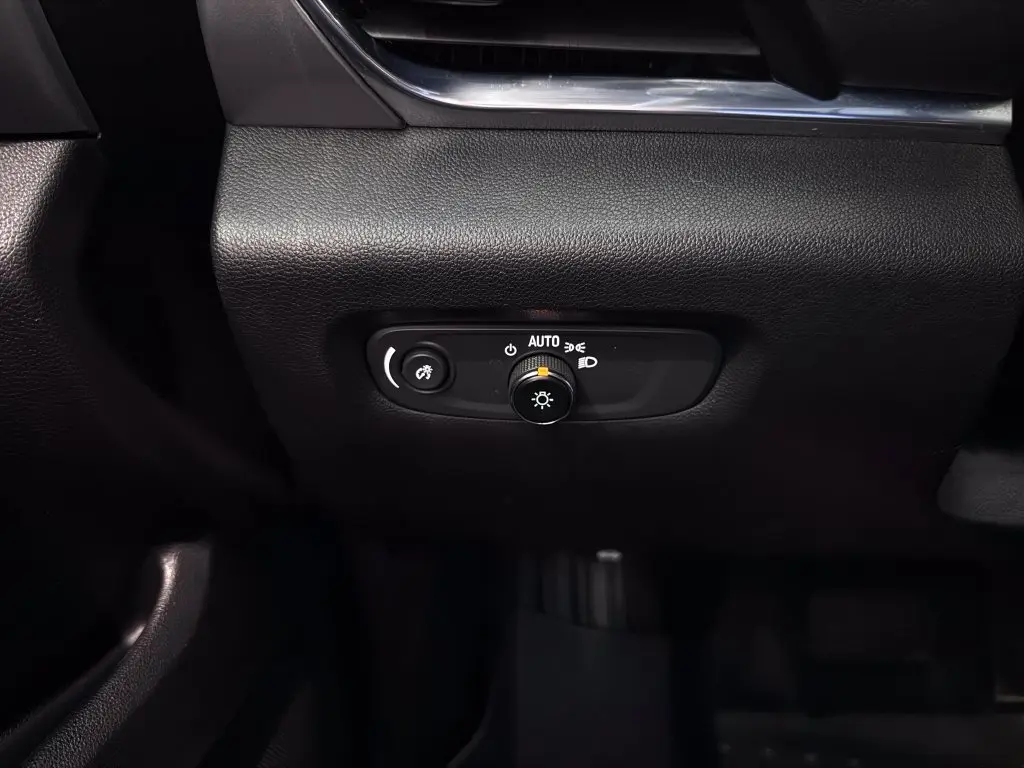 2023 Chevrolet Traverse - $31,987