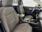 2019 Traverse Thumbnail 28