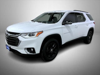 2019 Chevrolet Traverse with Summit White Exterior