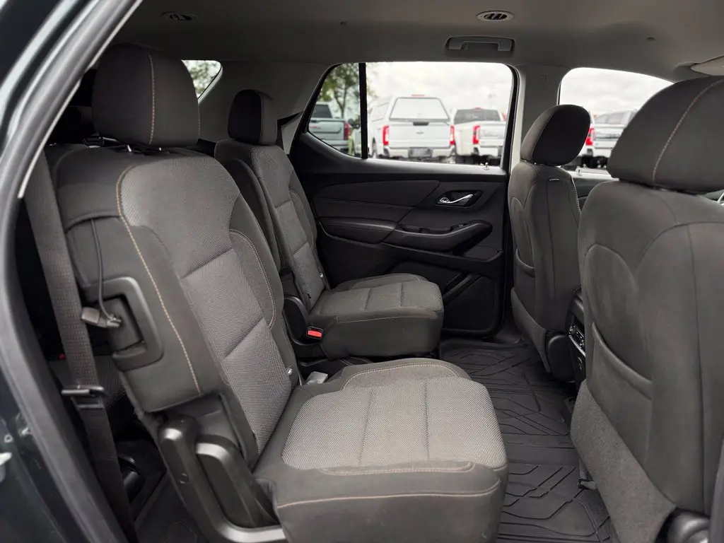 2020 Chevrolet Traverse - $18,000