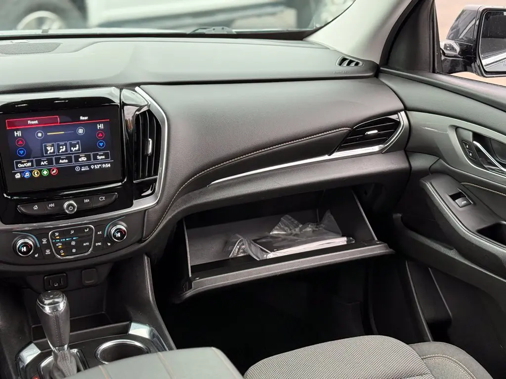 2020 Chevrolet Traverse - $18,000