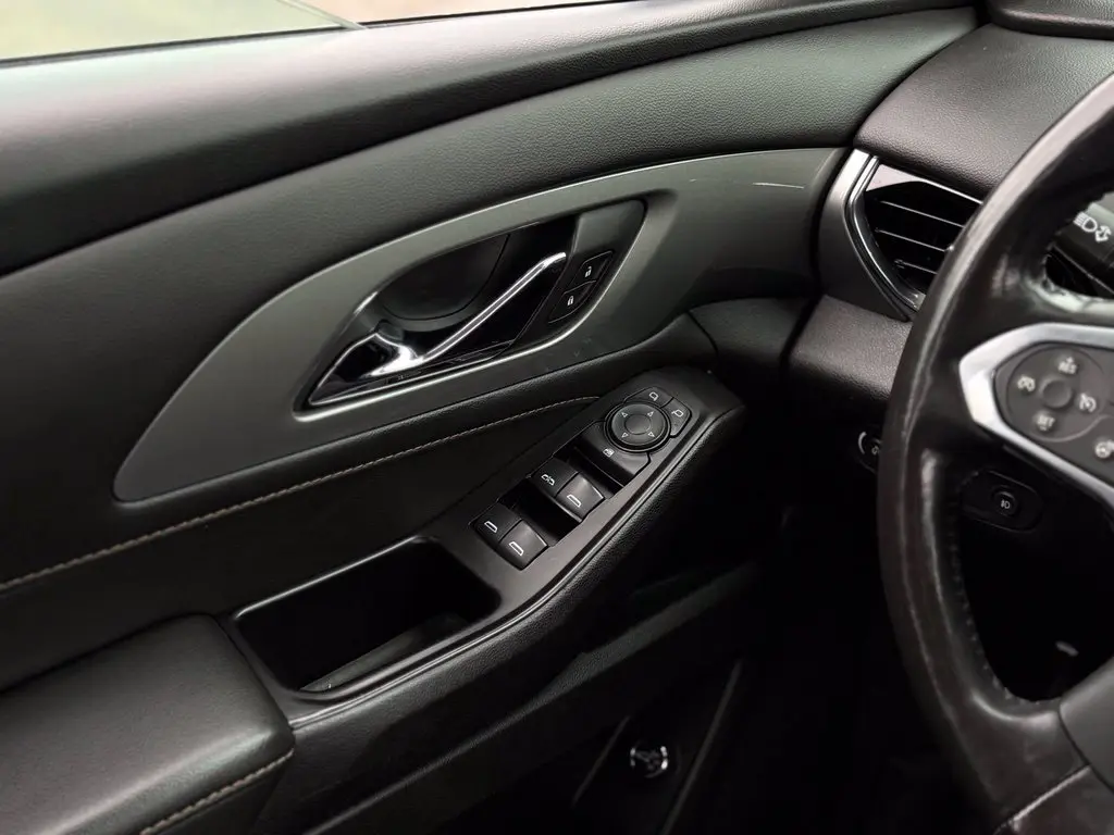 2020 Chevrolet Traverse - $18,000