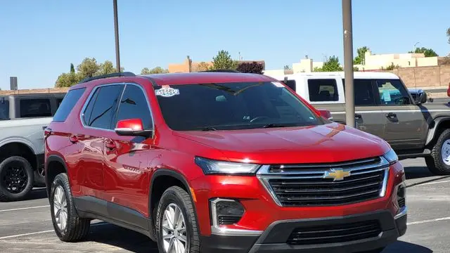 2023 Chevrolet Traverse LT Cloth