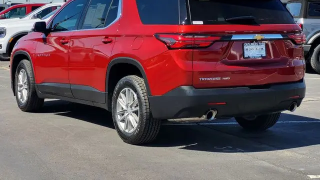 2023 Chevrolet Traverse LT Cloth