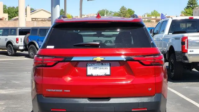 2023 Chevrolet Traverse LT Cloth