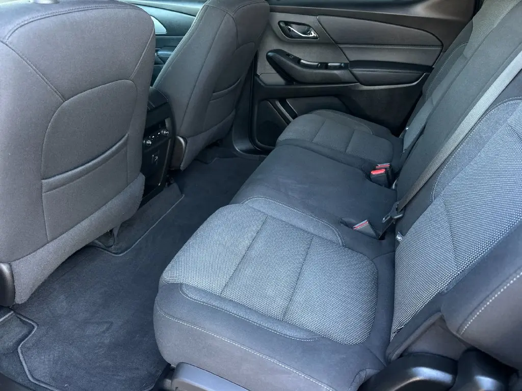 2023 Chevrolet Traverse - $27,740