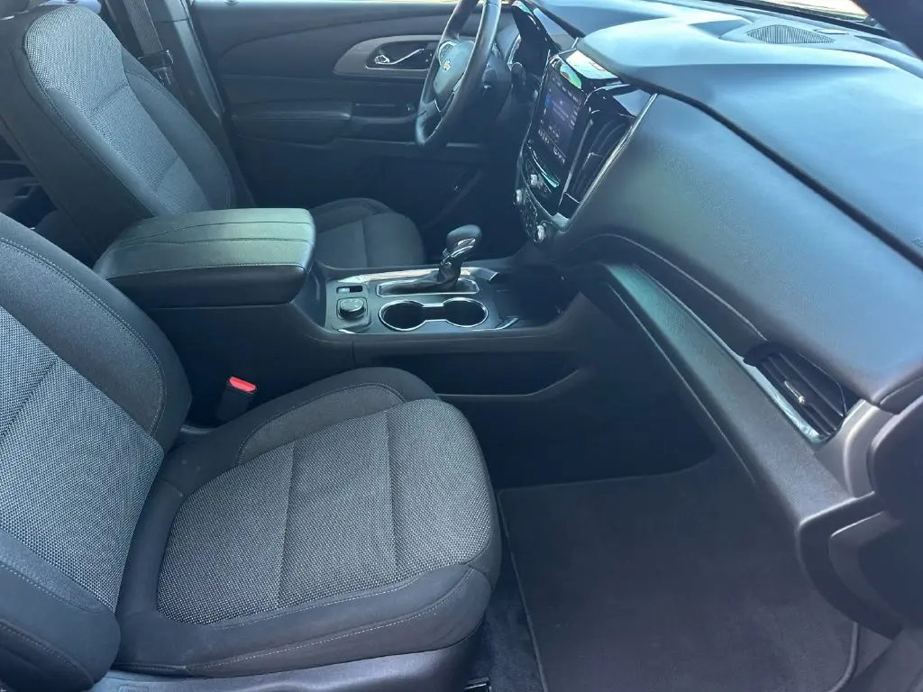 2023 Chevrolet Traverse - $27,740