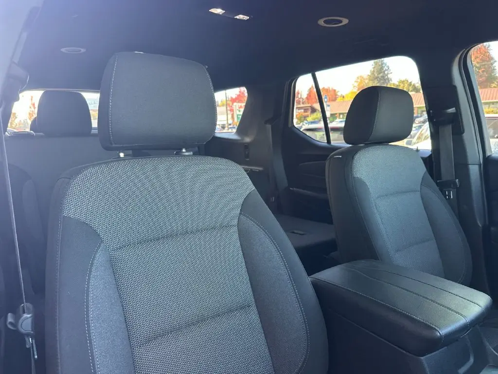 2023 Chevrolet Traverse - $27,740