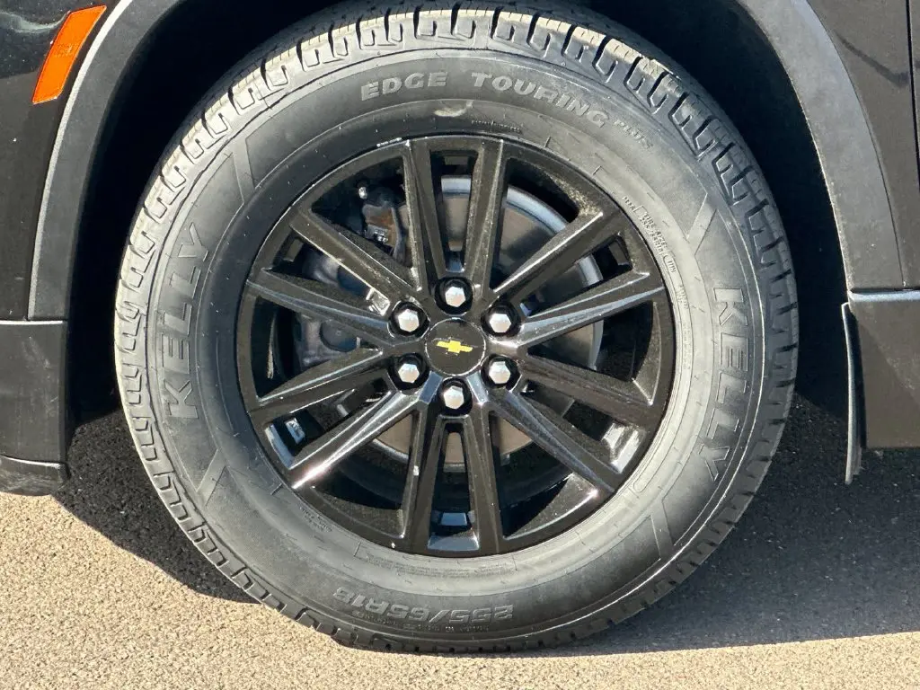 2023 Chevrolet Traverse - $27,740