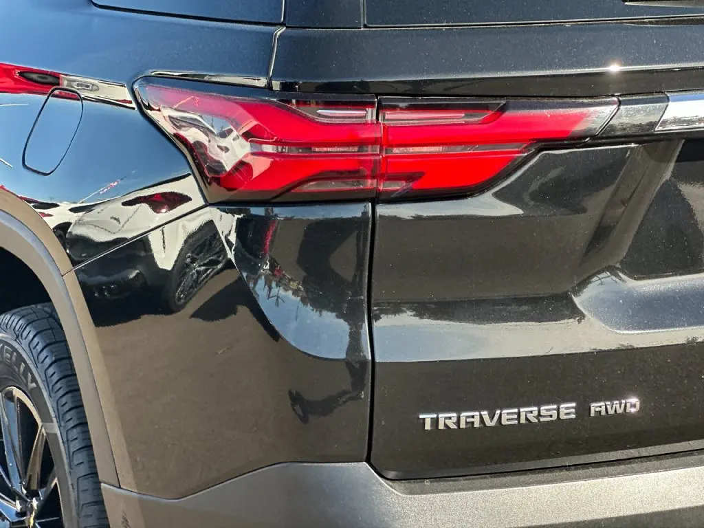 2023 Chevrolet Traverse - $27,740