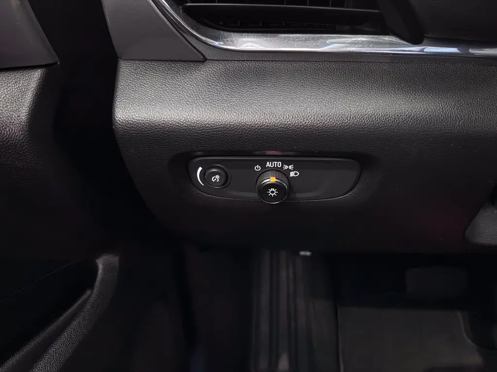 2023 Chevrolet Traverse - $29,987