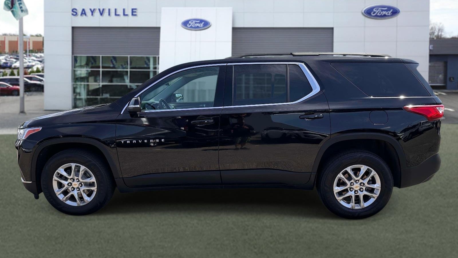 2021 Chevrolet Traverse LT Cloth