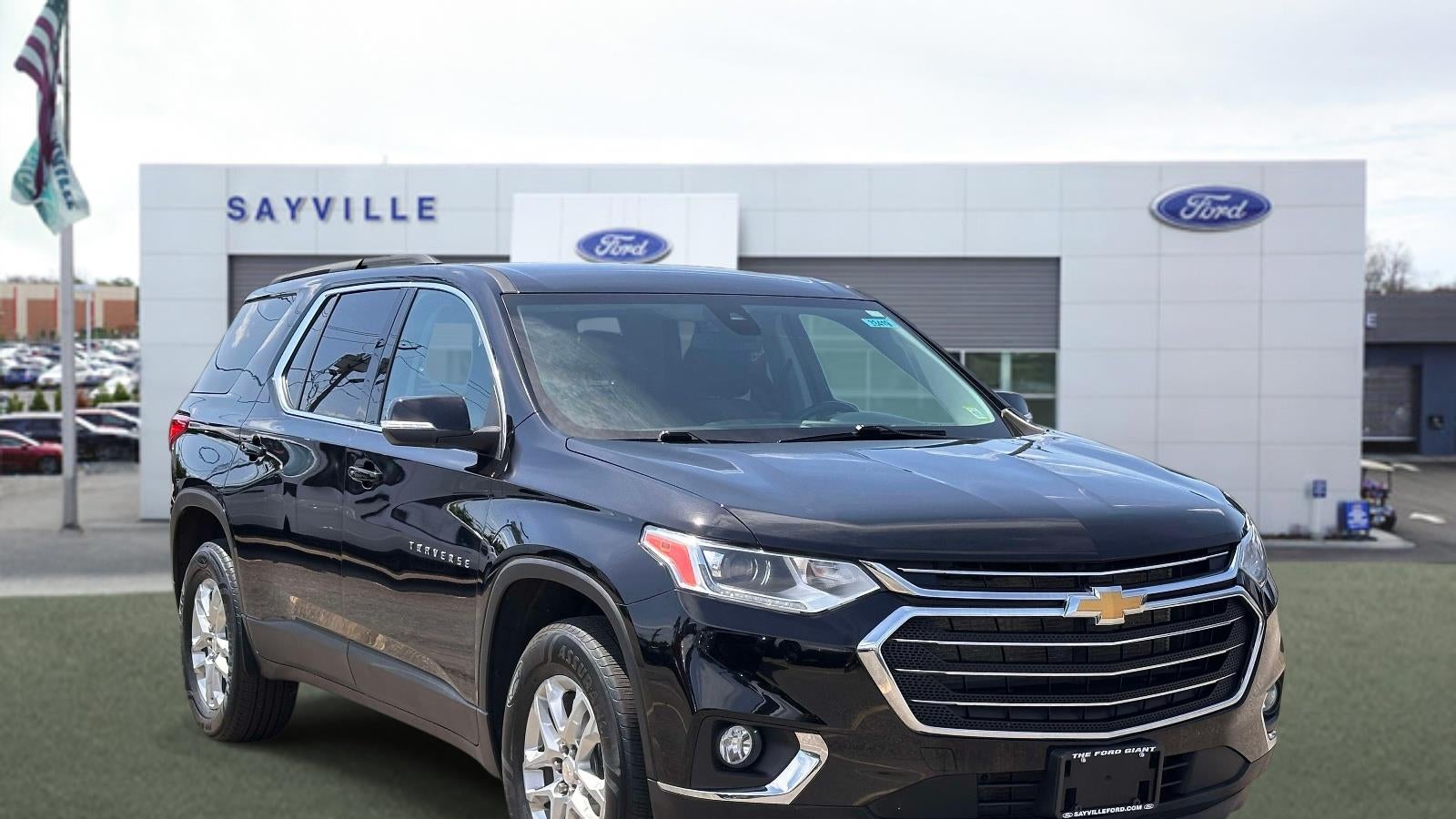 2021 Chevrolet Traverse LT Cloth