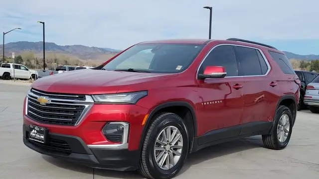 Preowned 2022 Chevrolet Traverse LT Cloth for Sale