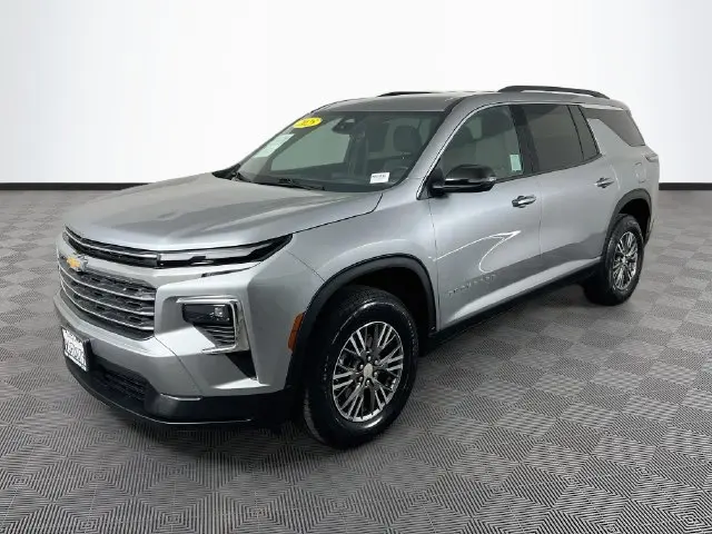 2025 Chevrolet Traverse - $31,800