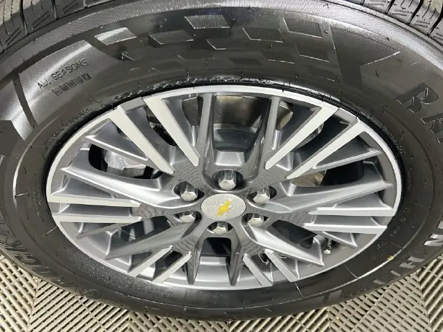 2025 Chevrolet Traverse - $31,800