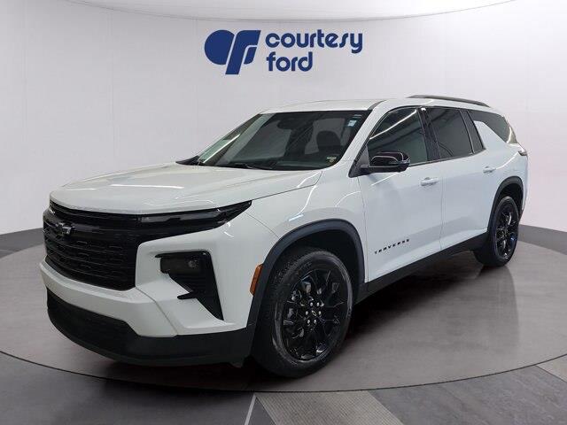 2025 Chevrolet Traverse - $42,990