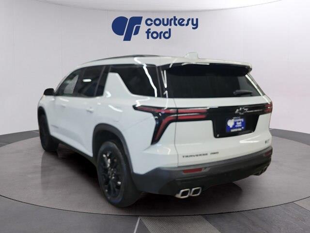 2025 Chevrolet Traverse - $42,990