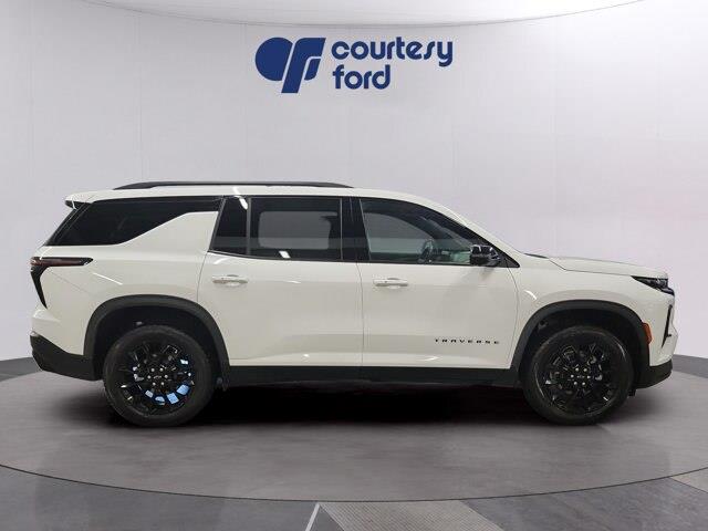 2025 Chevrolet Traverse - $42,990