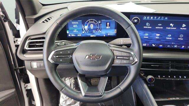 2025 Chevrolet Traverse - $42,990