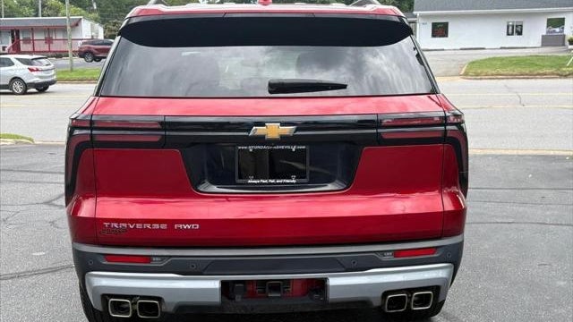 2025 Chevrolet Traverse LT