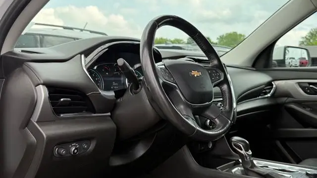 2021 Chevrolet Traverse LT Leather