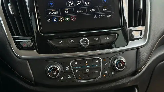 2021 Chevrolet Traverse LT Leather