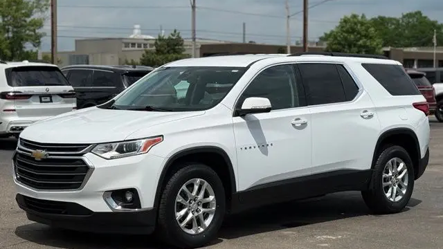 2021 Chevrolet Traverse LT Leather