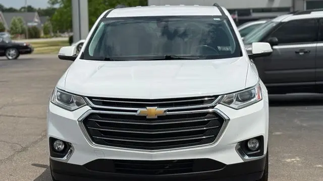 2021 Chevrolet Traverse LT Leather