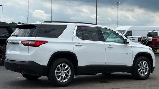 2021 Chevrolet Traverse LT Leather