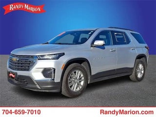 2022 Chevrolet Traverse with Silver Ice Metallic Exterior