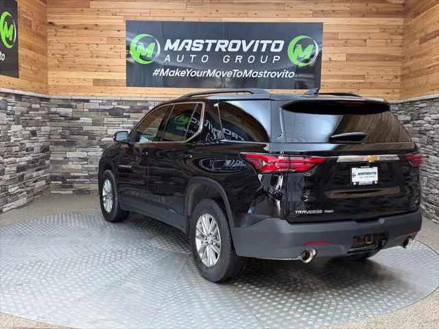 2023 Chevrolet Traverse - $31,999