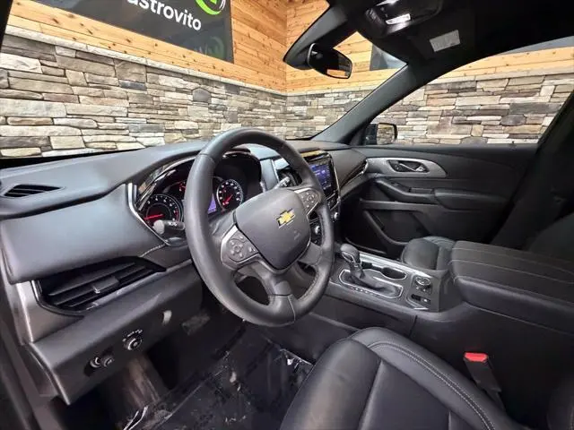 2023 Chevrolet Traverse - $31,999
