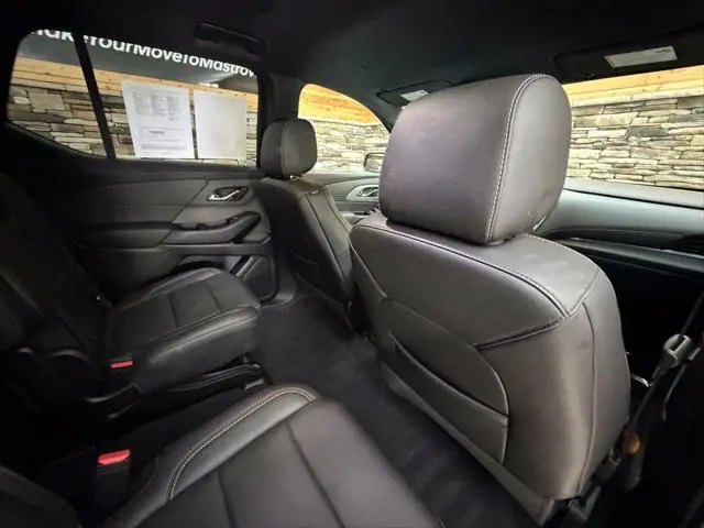 2023 Chevrolet Traverse - $31,999