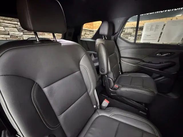 2023 Chevrolet Traverse - $31,999