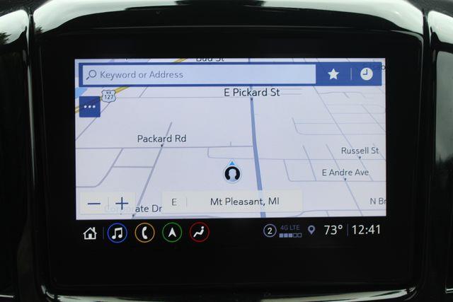 2023 Chevrolet Traverse LT Leather — photo 1 of 12