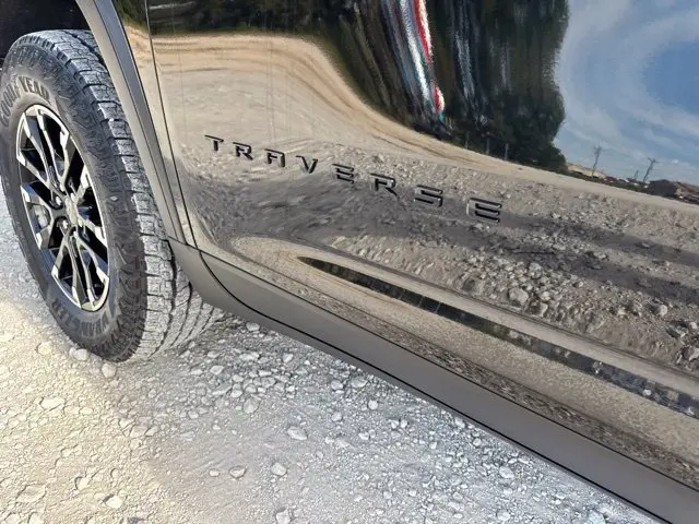 2024 Chevrolet Traverse - $39,400