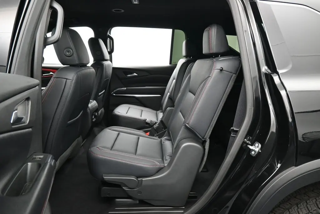 2026 Chevrolet Traverse - $45,994