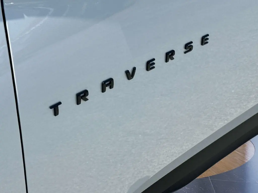 2023 Chevrolet Traverse - $39,995
