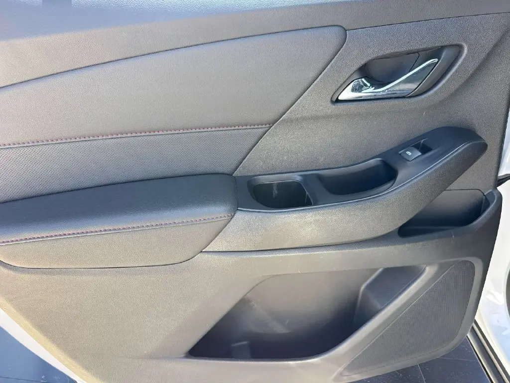 2023 Chevrolet Traverse - $39,995
